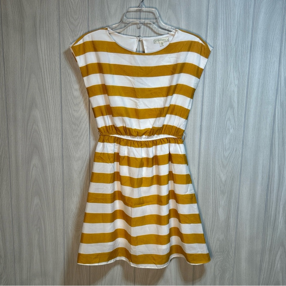 Alythea Mustard And White Striped Dress Sleeveless Size Small